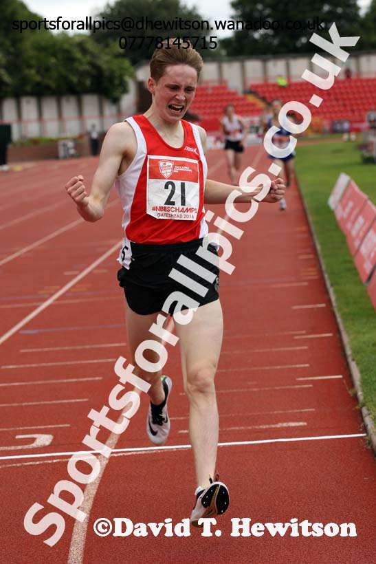 Inter boys 1500 metres steeplechase, English Schools Track and Field. Photo: David T. Hewitson/Sports for All Pics